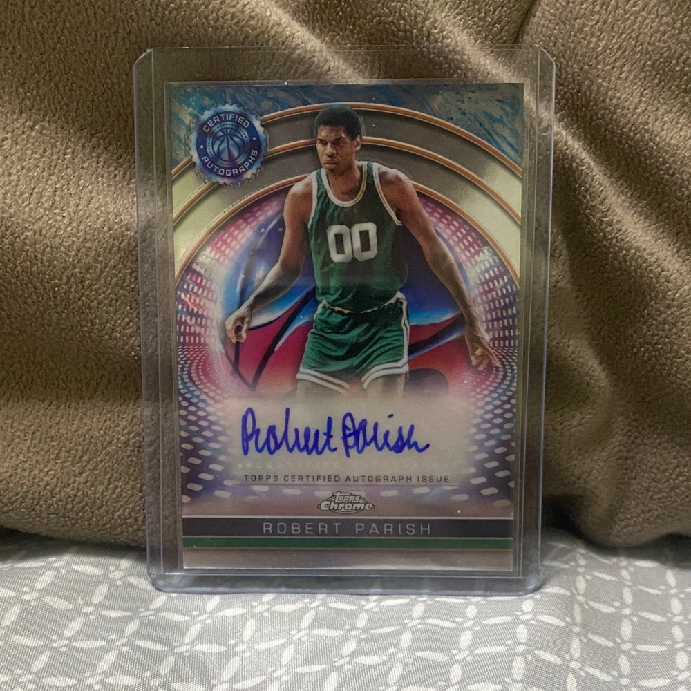 2024 Topps Chrome Basketball Robert Parish Certified Autograph!